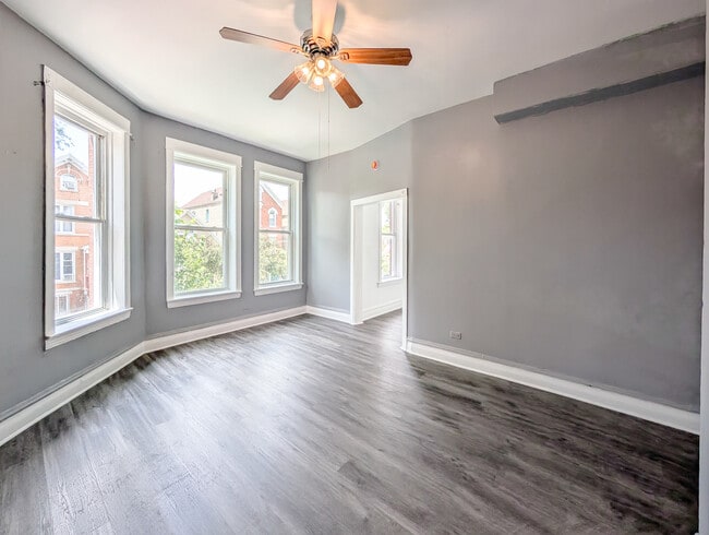 Building Photo - 2323 S Trumbull Ave