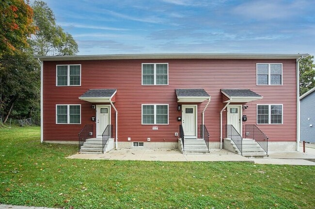 Primary Photo - 2 Vernon St