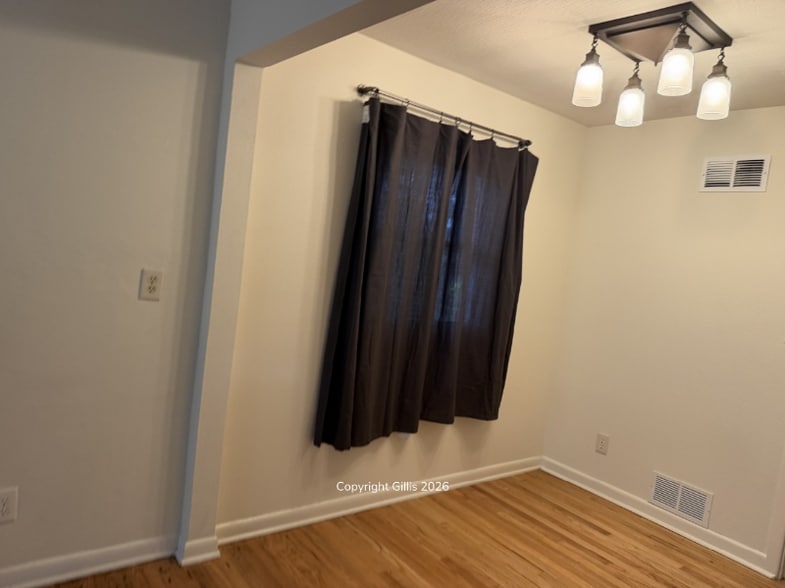 Building Photo - 12050 NE Broadway