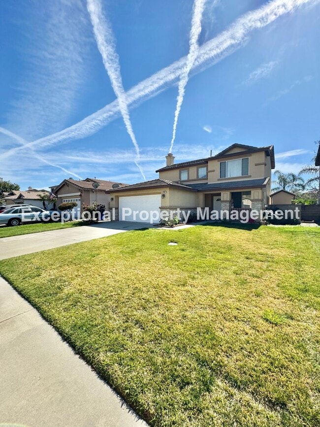 Building Photo - Ready to move in 3 bed 3 bath home