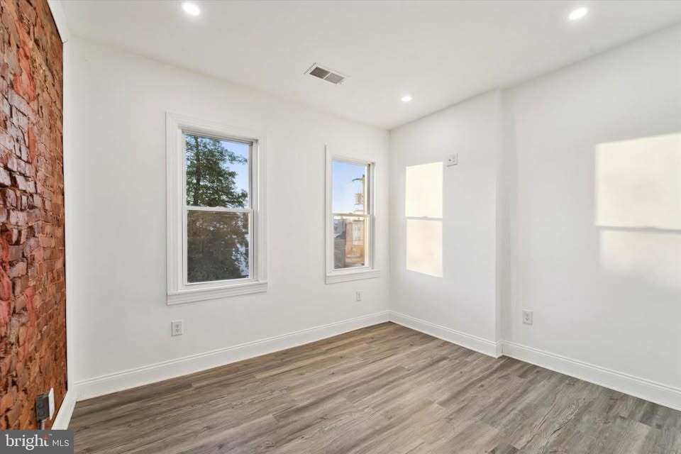 Building Photo - 3660 N Marvine St