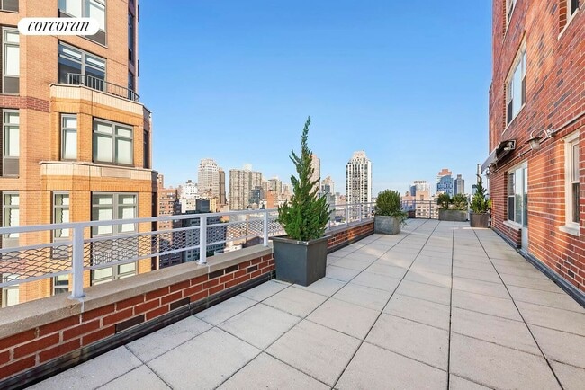 Primary Photo - 177 E 75th St