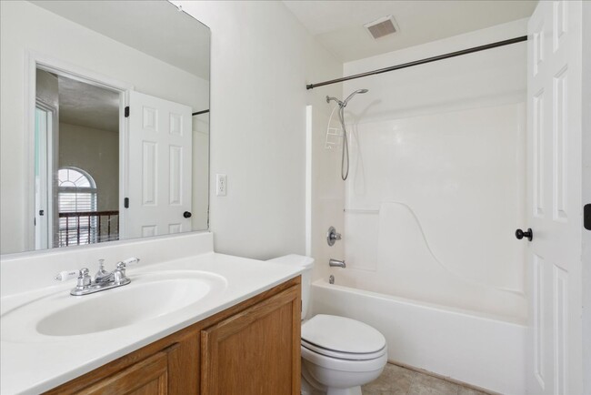 Building Photo - Grist Mill Estates - Hampton