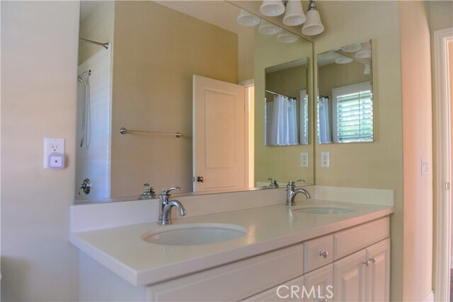 Building Photo - 56 Twin Gables