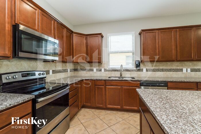 Building Photo - 8741 Hinsdale Heights Dr