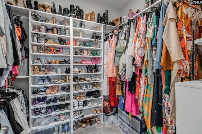 Building Photo - 1453 Ardennes Dr