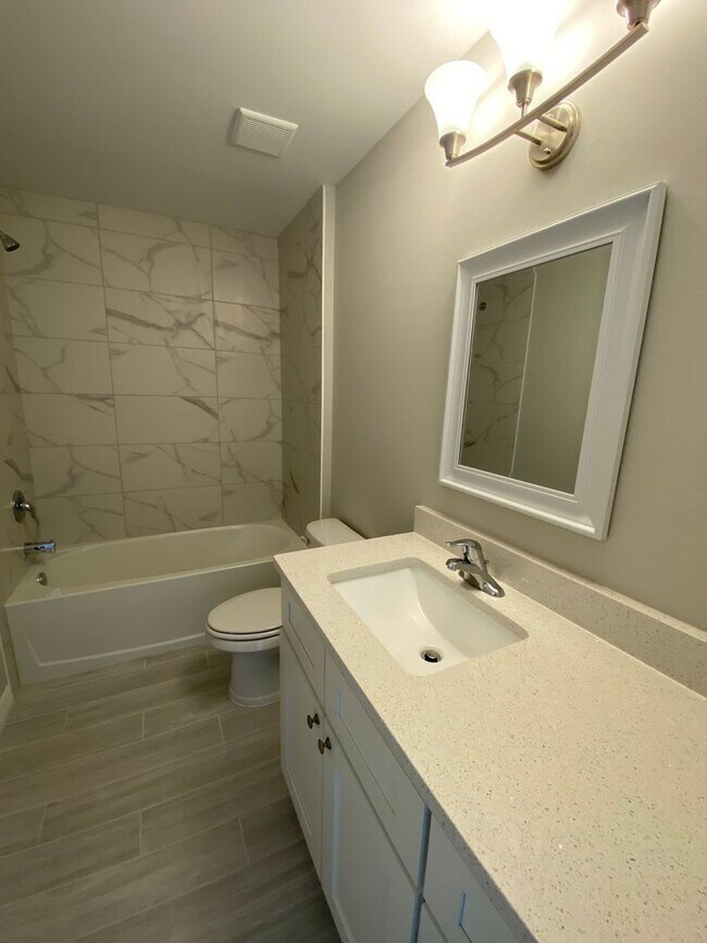 Building Photo - House for rent