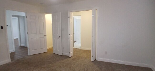 Building Photo - 4804 Avenue G