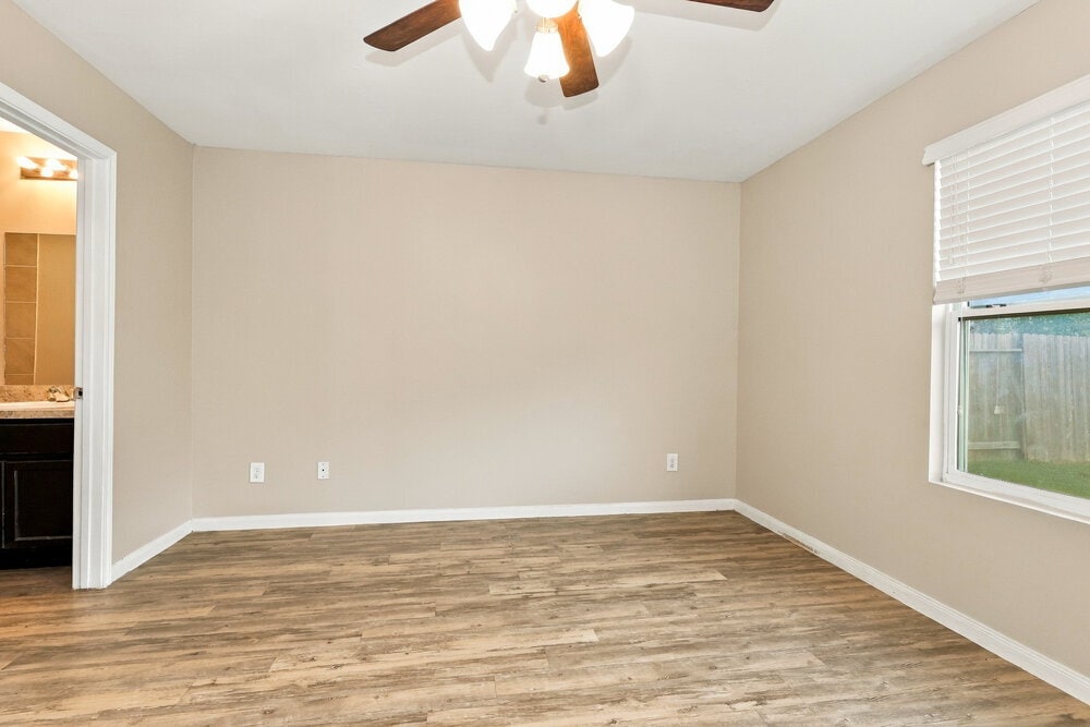 Building Photo - 21110 Sugar Orchard Ln