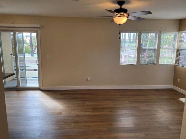 Building Photo - Remodeled 1 Bedroom Condo Fairfield *Star ...