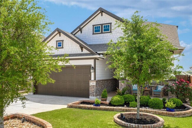 Building Photo - 505 Saturnia Dr
