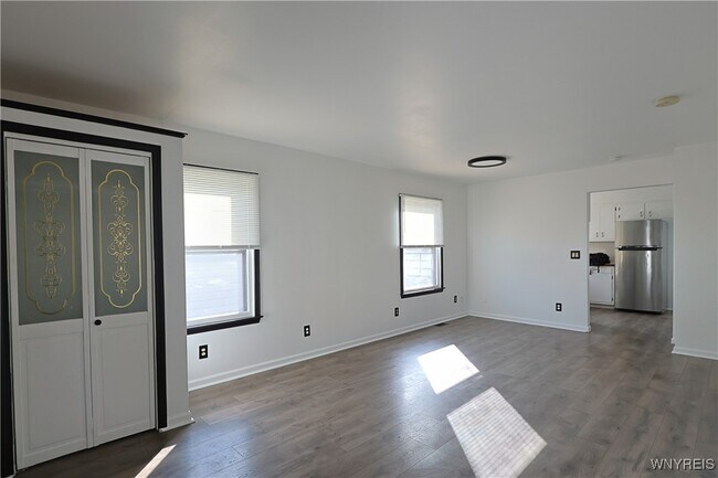 Building Photo - 19 Schuler Ave