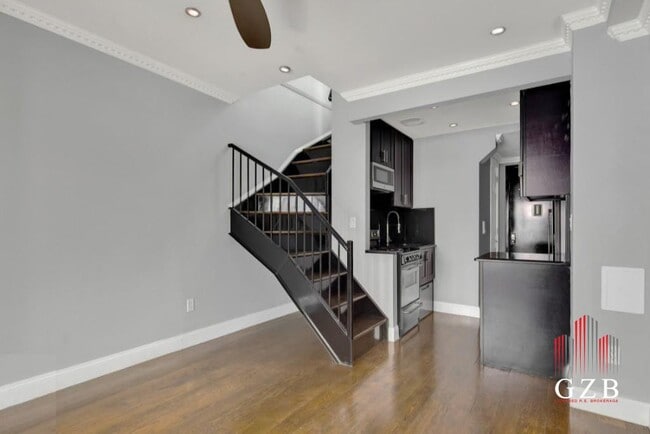 Primary Photo - 354 3rd Ave