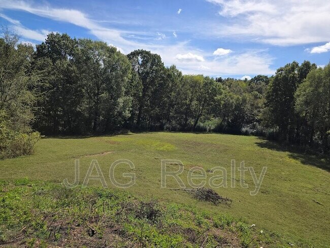 Building Photo - 3320 Griffin Cemetery Rd