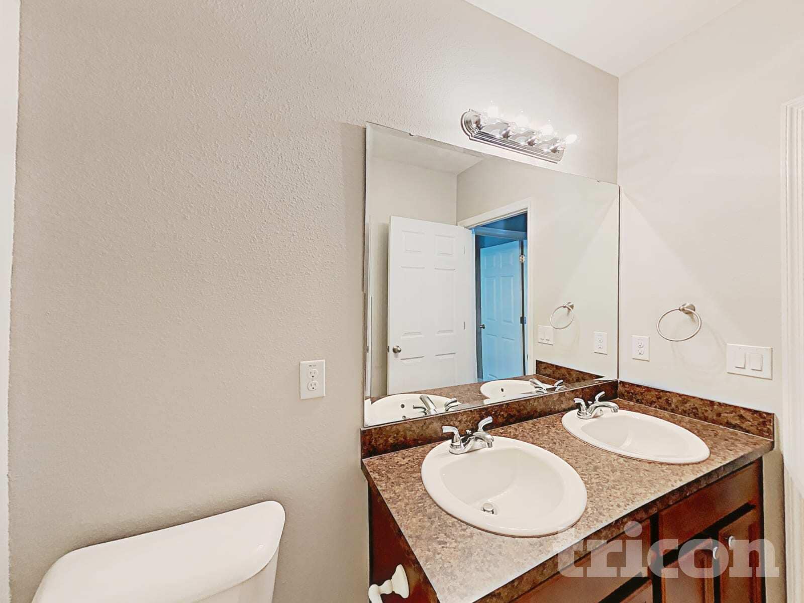 Building Photo - 2754 Painted Rock St