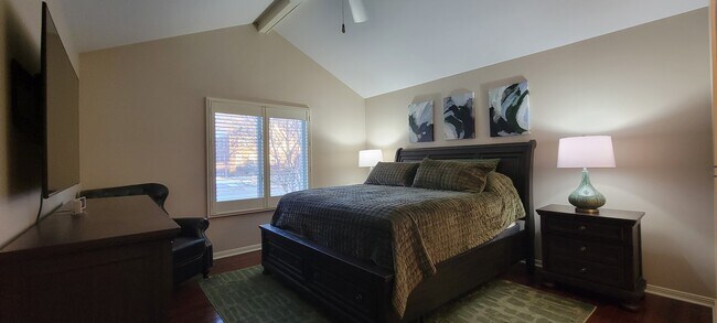 Building Photo - 547 Neff Rd