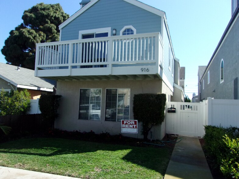 Building Photo - 916 California St