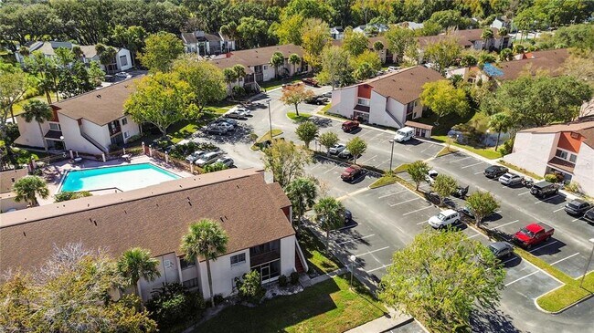 Building Photo - 2482 Lakeway Branch Dr
