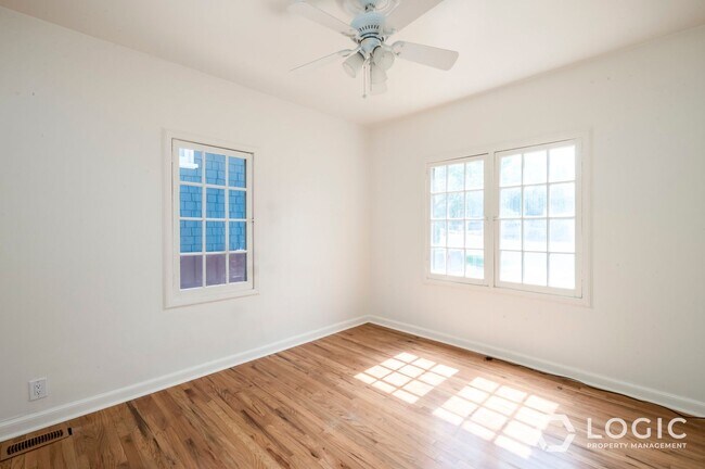 Building Photo - 1309 E 400 S