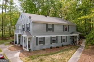 Building Photo - 662 Bellemeade Dr SW