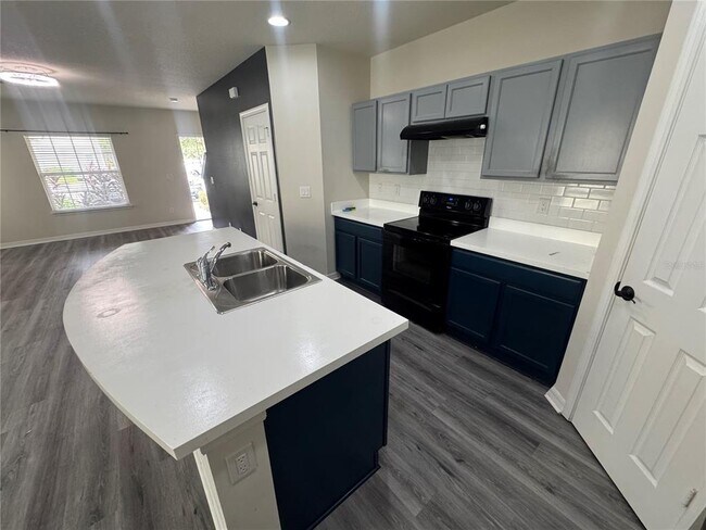 Building Photo - 4806 Chatterton Way