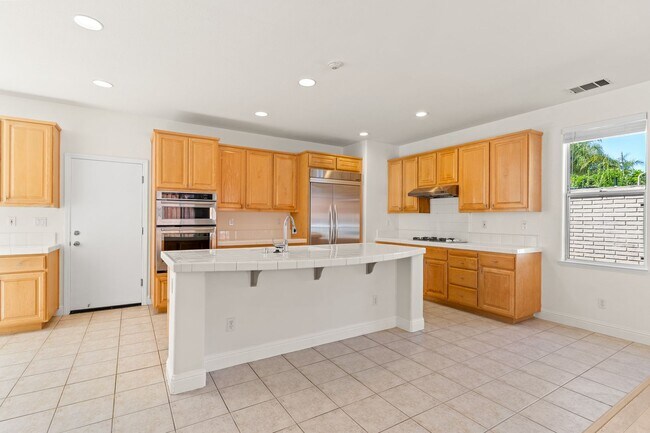 Building Photo - 3311 Montevideo Dr