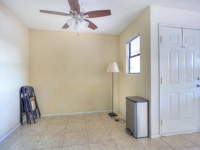 Building Photo - Comfortable 1-Bedroom Condo in Gated Palmi...