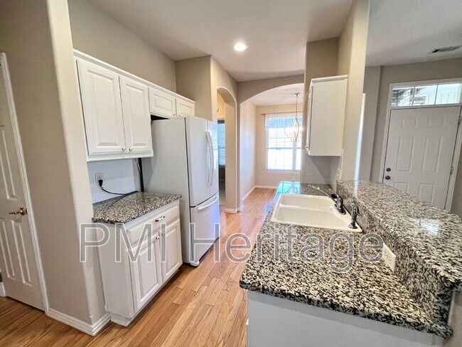 Building Photo - 28 Highland Pkwy