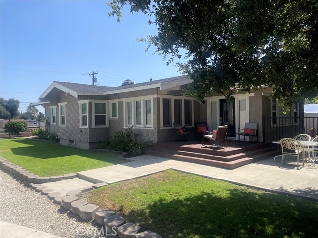 Primary Photo - 596 E Arrow Hwy