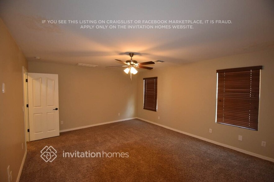 Building Photo - 227 N Scott Dr