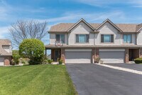Building Photo - 8320 Chestnut Ct