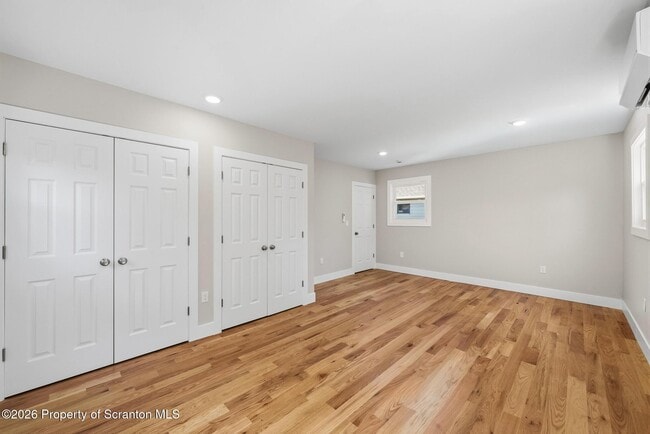 Building Photo - 305 Parsonage St