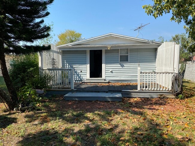 Building Photo - 313 S Observatory Dr