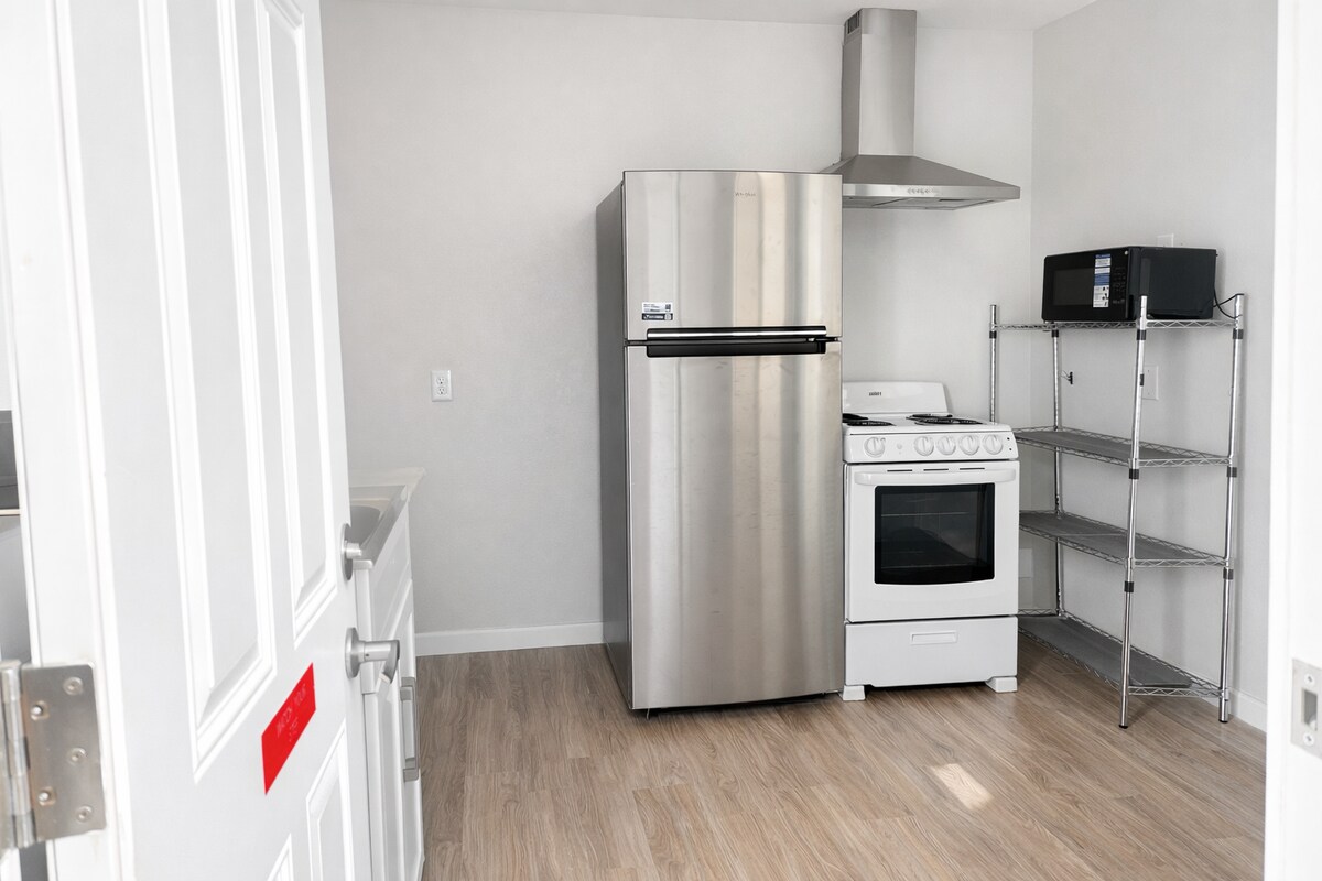 Building Photo - 45414 Raysack Ave