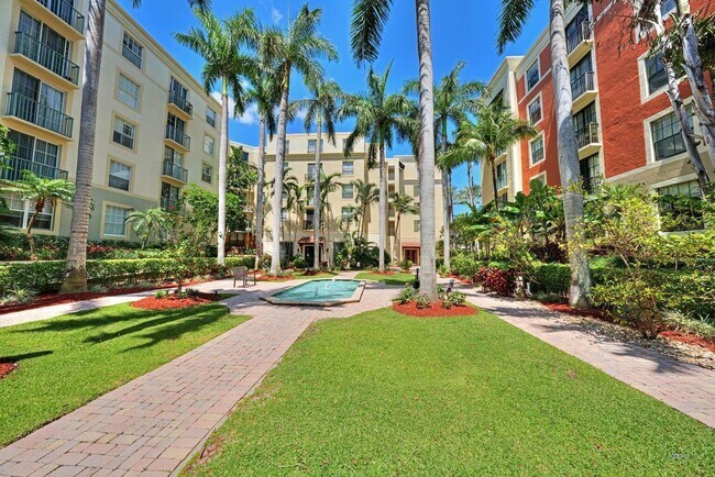 Building Photo - 630 S Sapodilla Ave