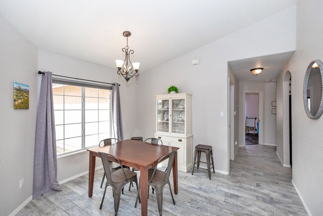 Building Photo - Pool home for rent June 1, 2025