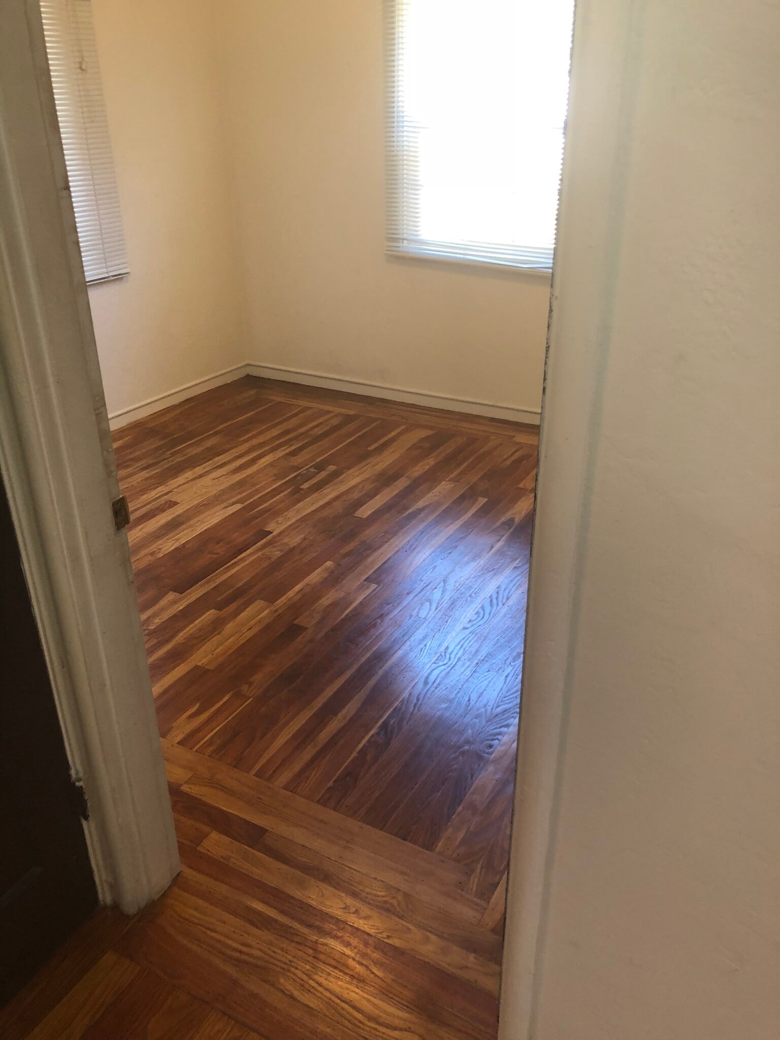 bed room 1 - 3219 King St