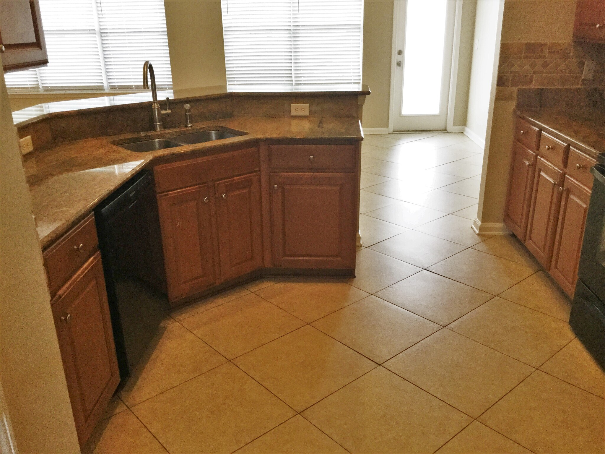 Building Photo - 11540 Jerry Adams Dr