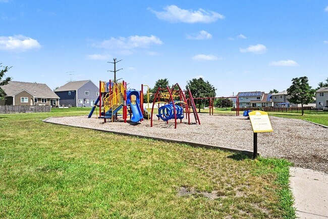 Building Photo - 1329 Prairie Creek Trail