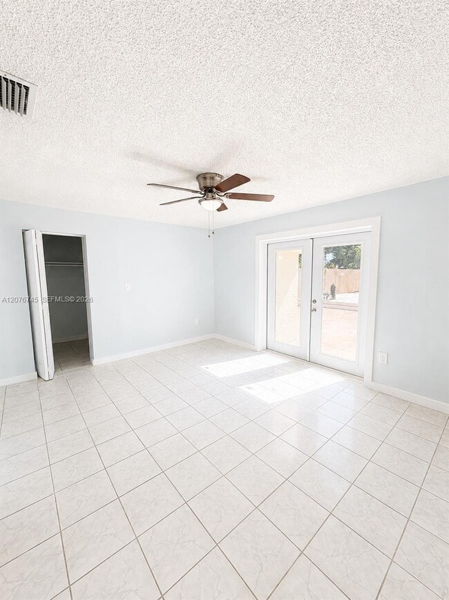 Building Photo - 3011 SW 117th Ave