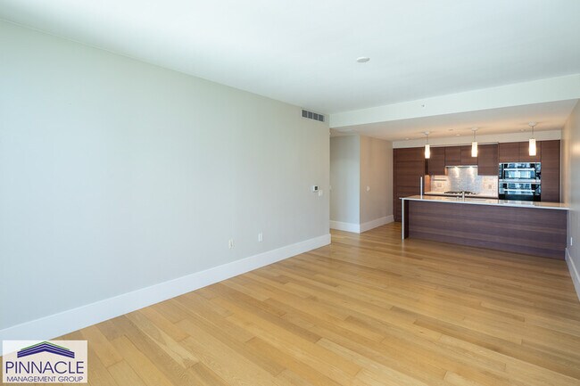 Building Photo - 1108 Auahi St