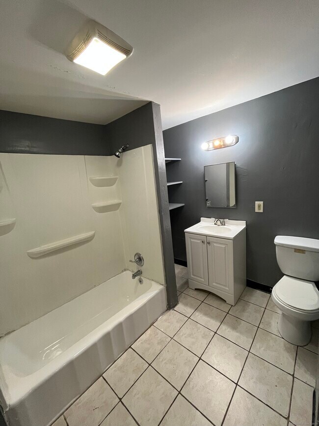 Building Photo - 60 S Whitney St