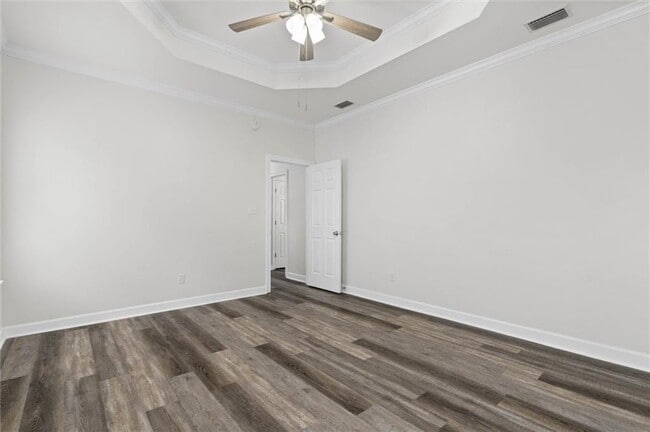 Building Photo - 1009 Pinemont Dr