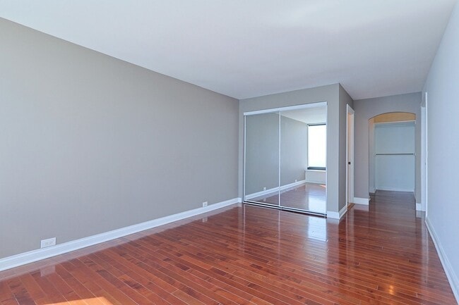 Building Photo - 155 N Harbor Dr