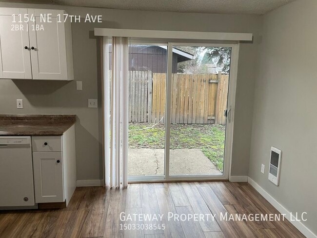 Building Photo - 1154 NE 17th Ave