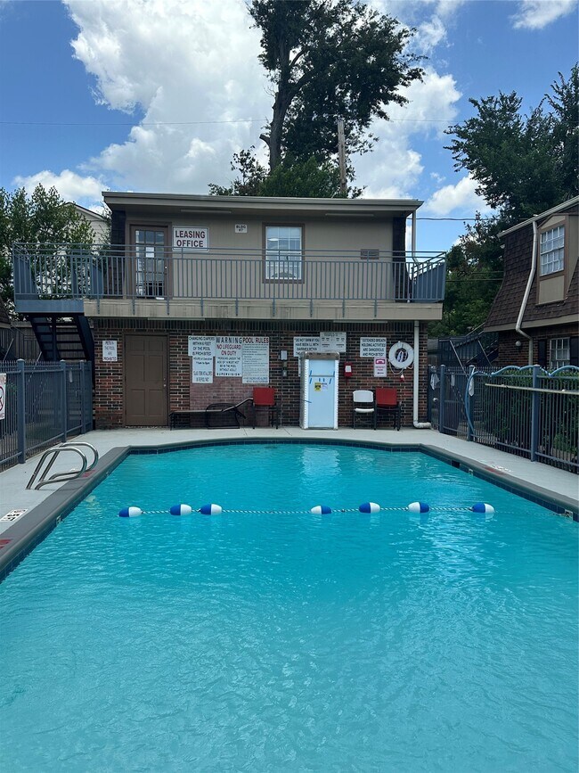 Building Photo - 1751 Moritz Dr