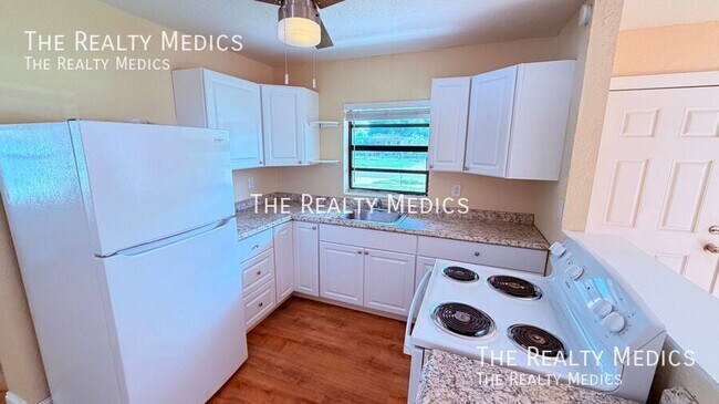Building Photo - 2708 Geoffrey Dr