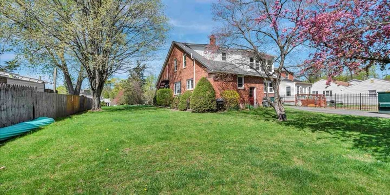 Primary Photo - 14-14 Ridgefield St