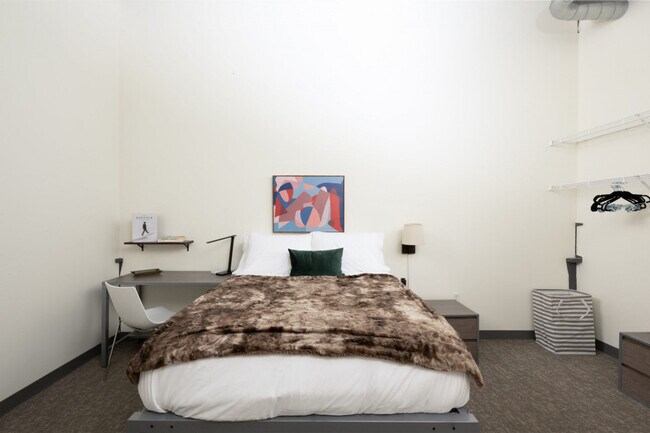 Building Photo - 1125 N 9th St