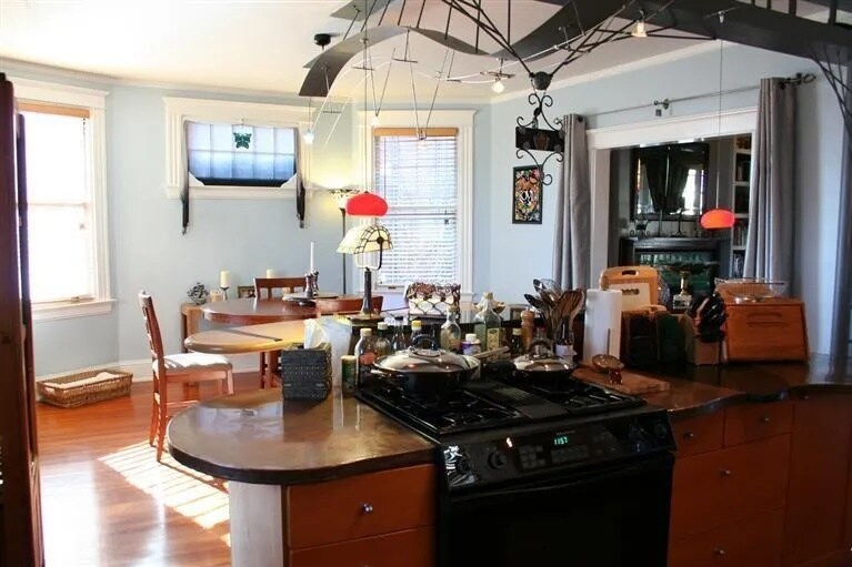 Building Photo - 2218 Eureka Ter